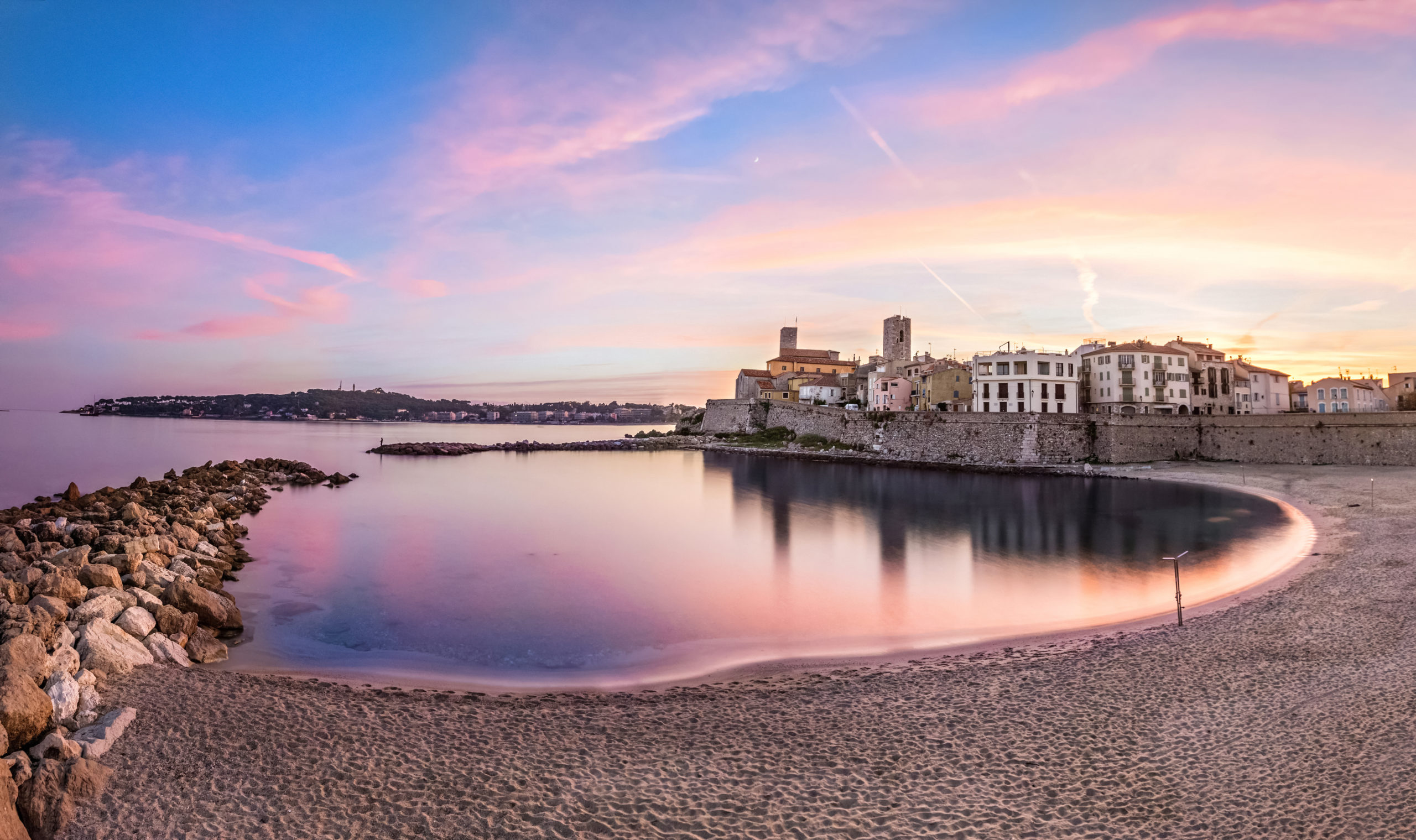 Gravette Beach near Old Antibes luxury rentals